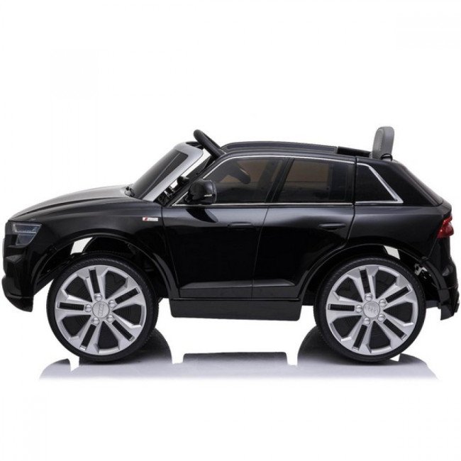 Акумулаторен джип Audi Q8