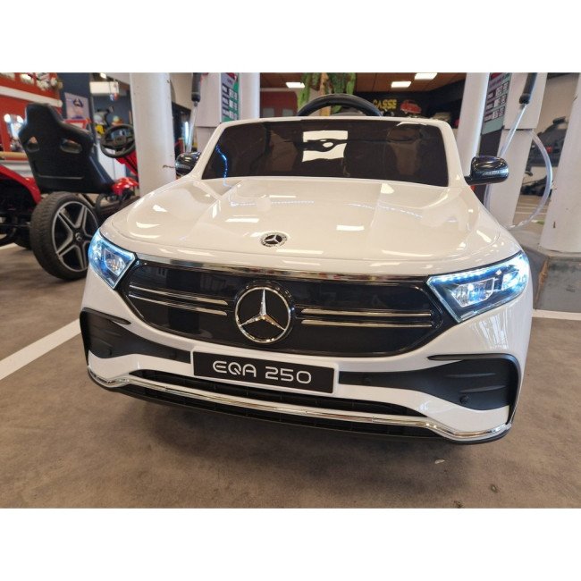 Акумулаторен джип Mercedes EQA 250