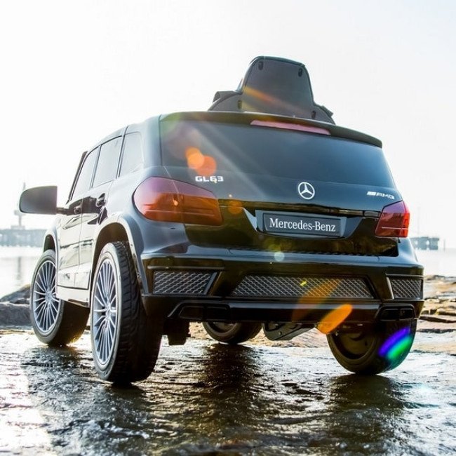 Акумулаторен джип Mercedes GL63, 4x4, 12V Акумулаторен джип Mercedes GL63, 4x4, 12V