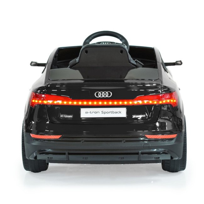 Акумулаторен джип Audi Sportback черен металик Акумулаторен джип Audi Sportback черен металик