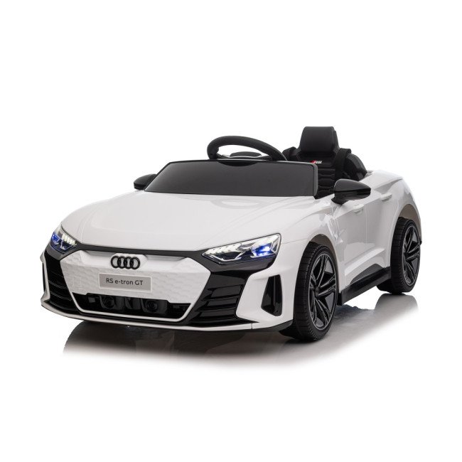 Акумулаторна кола Audi RS e-tron 6888 бял Акумулаторна кола Audi RS e-tron 6888 бял